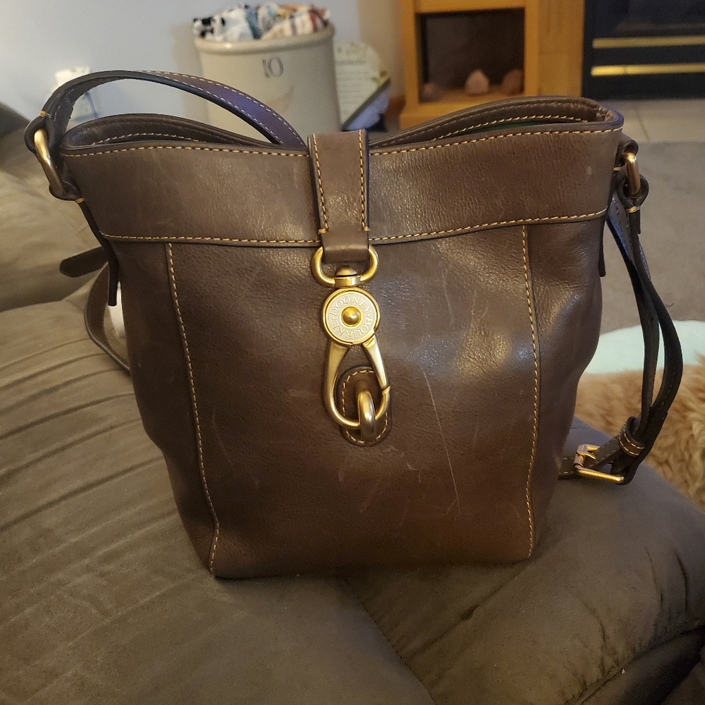 Dooney & Bourke Florentine Sadie Feed Bag.